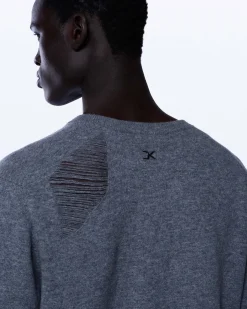 DISTRESSED FINE KNIT JUMPER IN BLACK