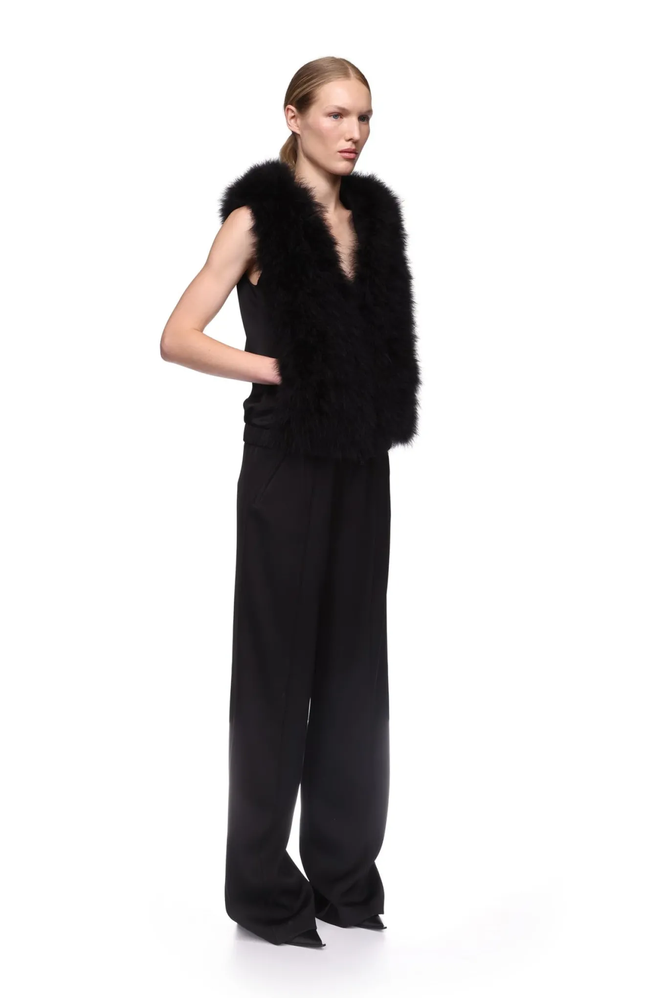 FEATHER FRONT SLEEVELESS HOODIE