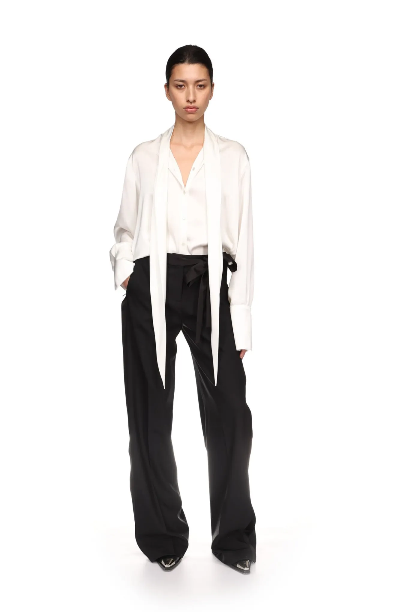 LARGE BOW TIE DETAIL SATIN SHIRT