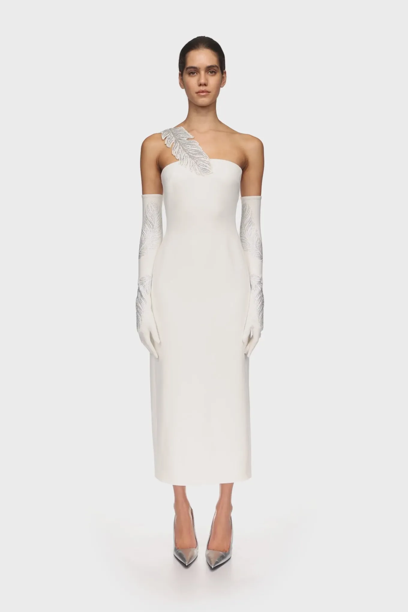 LONG CRYSTAL FEATHER GLOVES IN WHITE