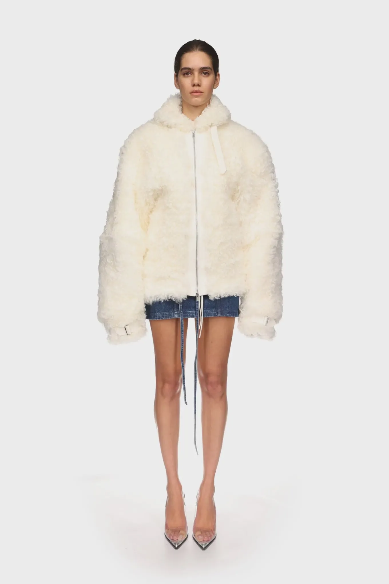 OVERSIZED SHEARLING JACKET IN WHITE