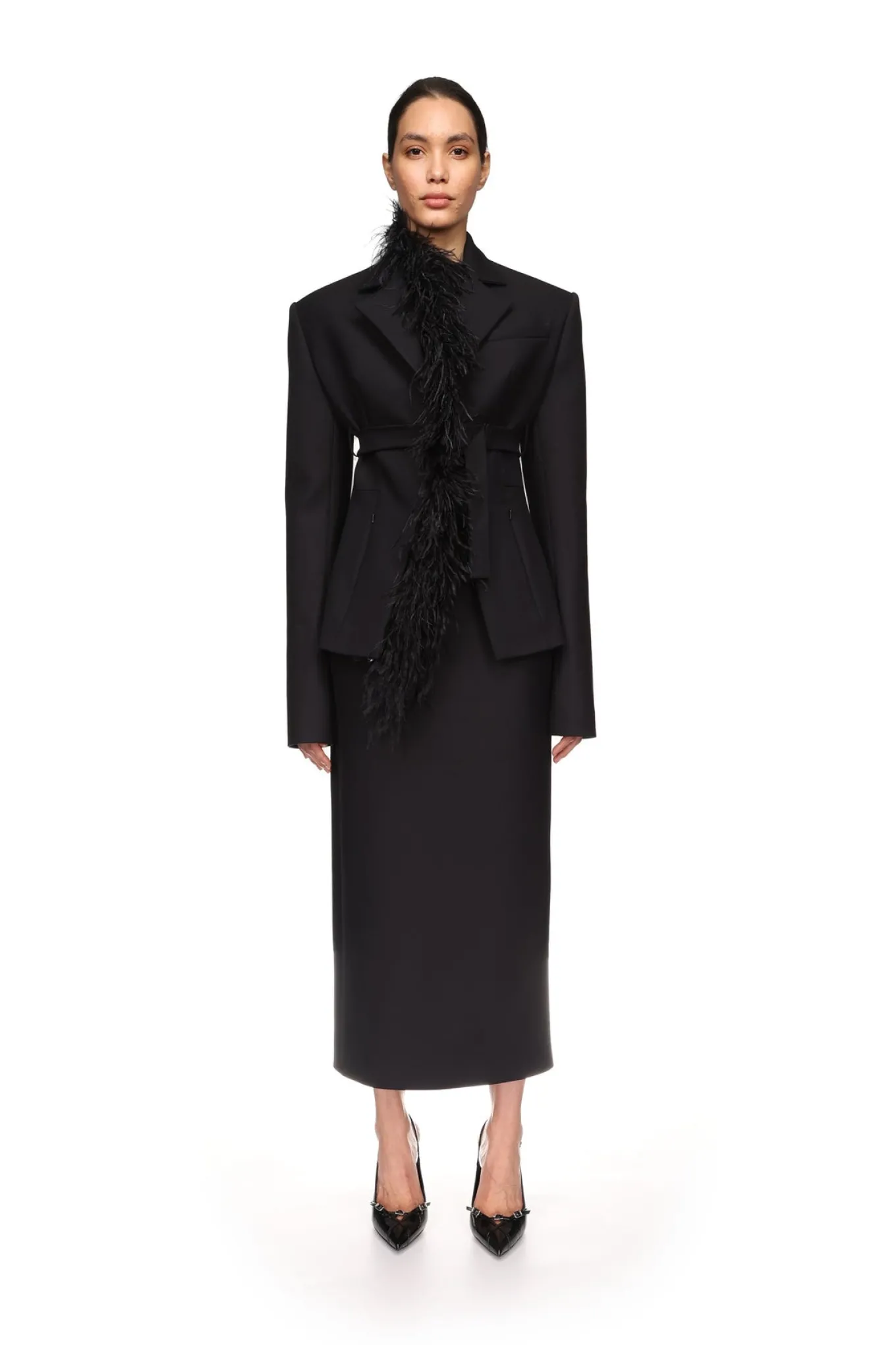POCKET DETAIL MIDI SKIRT IN BLACK