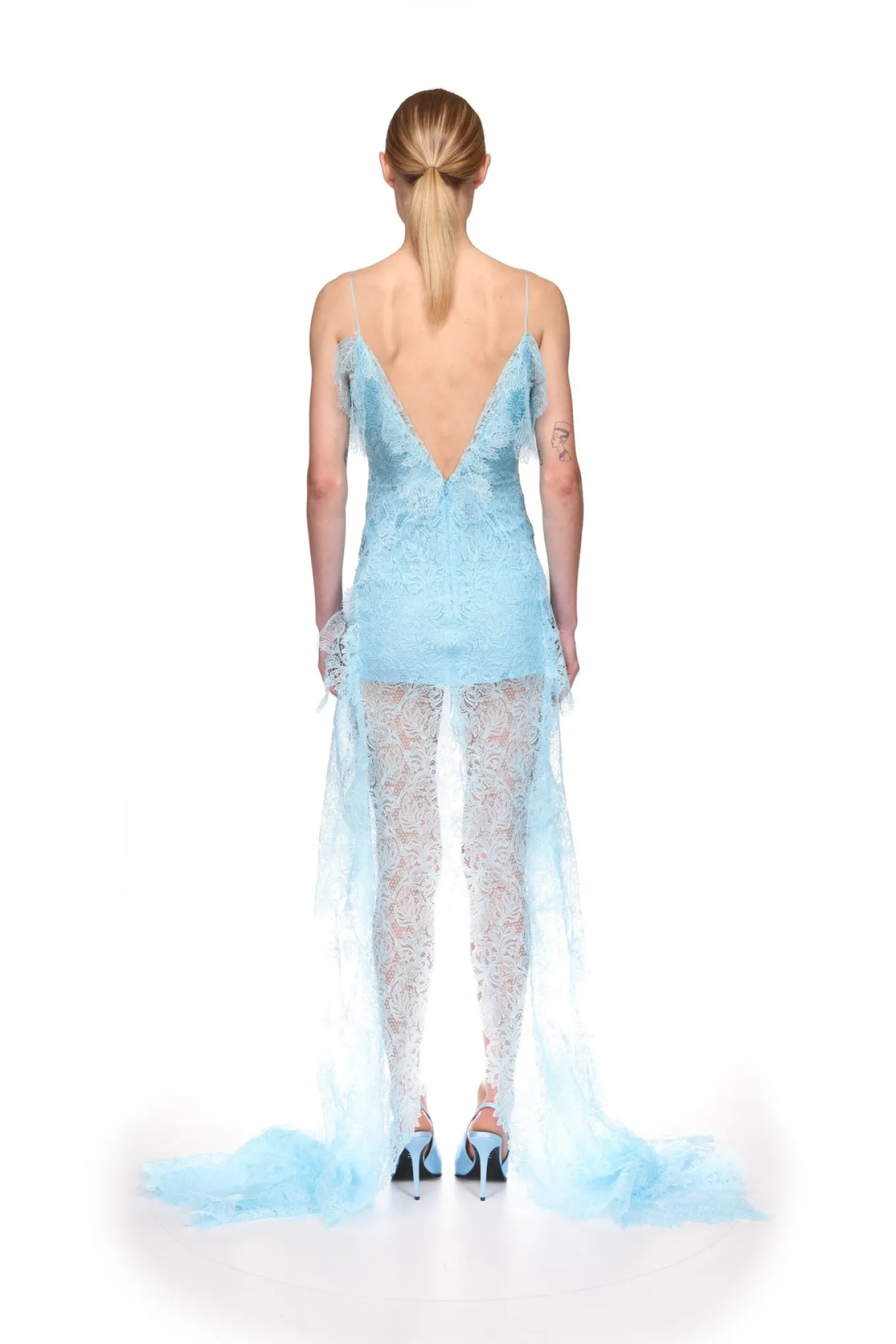 V NECK LACE GOWN